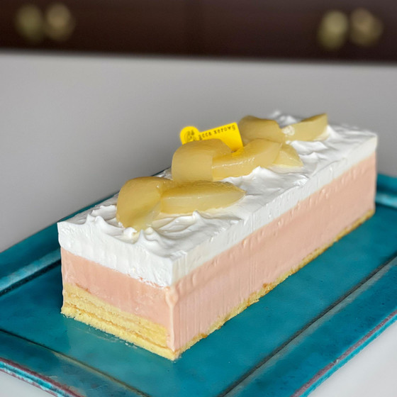 桃のバウムケーキ（新作）