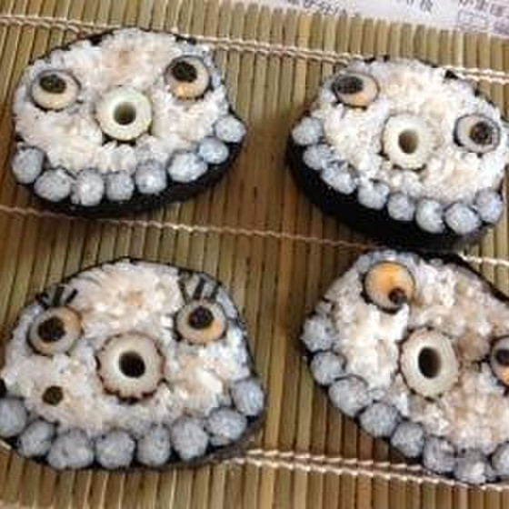 飾り巻き寿司のタコとキャラクター