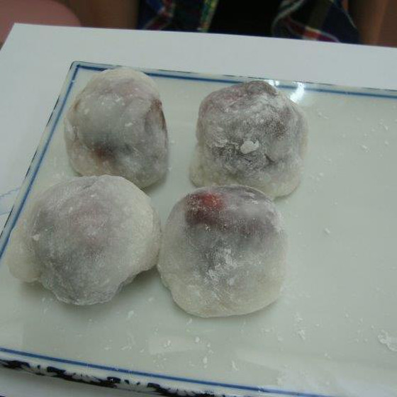 春休みに親子でいちご大福作り