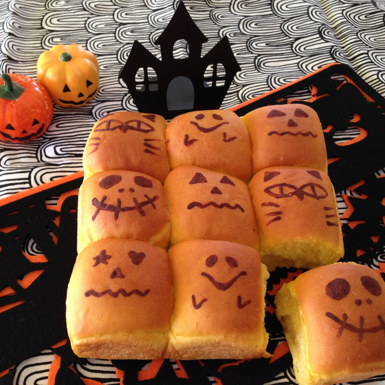 ハロウィンのちぎりパン