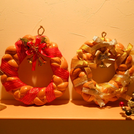 パンで作るクリスマスリース