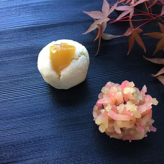 ”栗しぐれ”ときんとん製の”紅葉”,人気の栗蒸羊羹