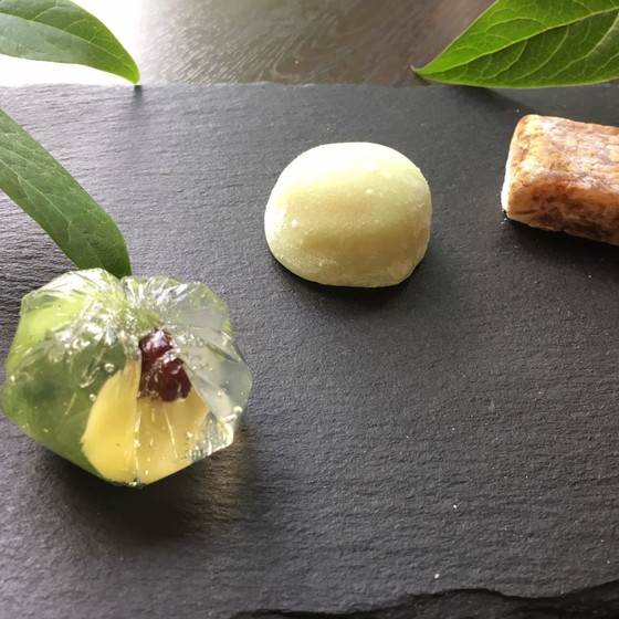 餡炊きと、3種類24個のお菓子を作る4時間のレッスンです。