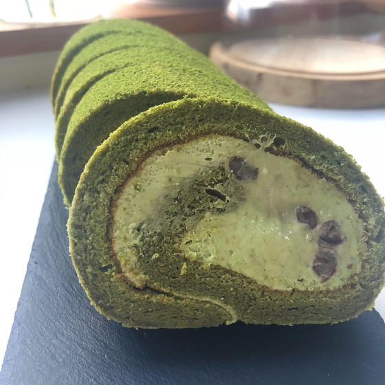 抹茶ティラミスのロールケーキ　箱・保冷剤付き