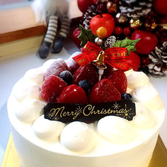 苺と生クリームのクリスマスケーキ　１５ｃｍ（平日）