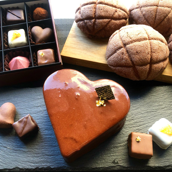 ビターチョコレートとプラリネのアントルメ（土日祝）