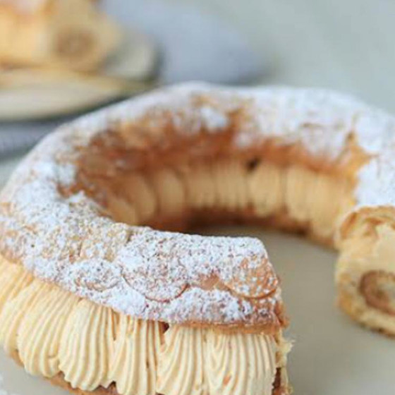 フランス菓子　パリブレスト（苺・プラリネ）（平日）