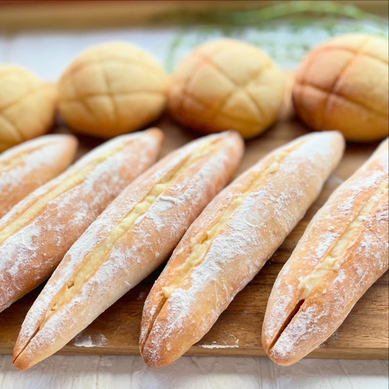 メロンパン＆ミルクフランス（土日）