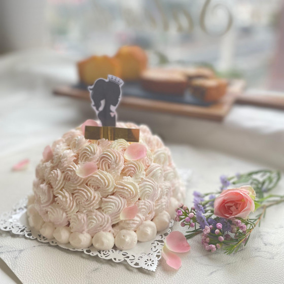 （絞る練習をしよう！）プリンセスケーキ　１５ｃｍ（土日・12月１日）