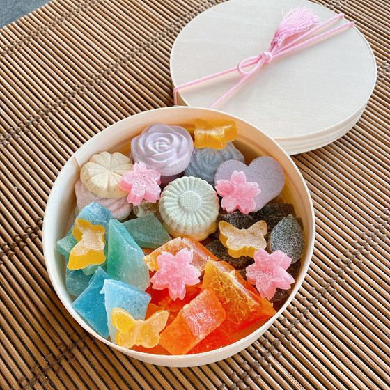 3種類のオリジナル和菓子でうっとり宝箱作り