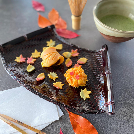 季節を愉しむ和菓子作り 〜秋を模る練り切りと黄味雲平〜