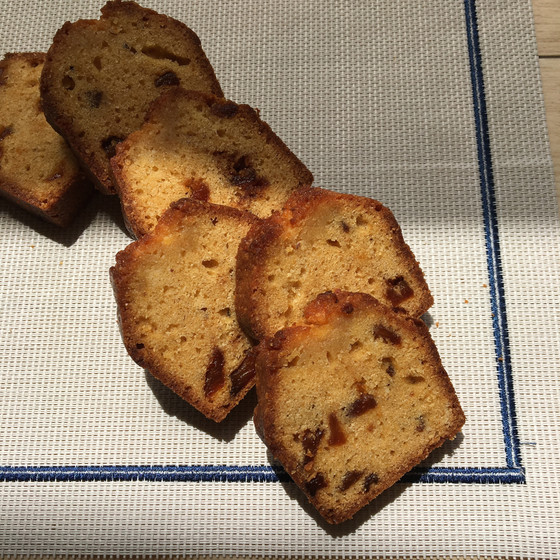夏の冷やして美味しい焼き菓子 パイナップルと黒胡椒のケーク