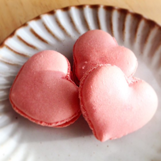 人気のフランス菓子 マカロンクール（ハートマカロン）