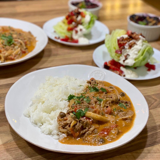 オンライン：完熟トマトでつくるビーフストロガノフ