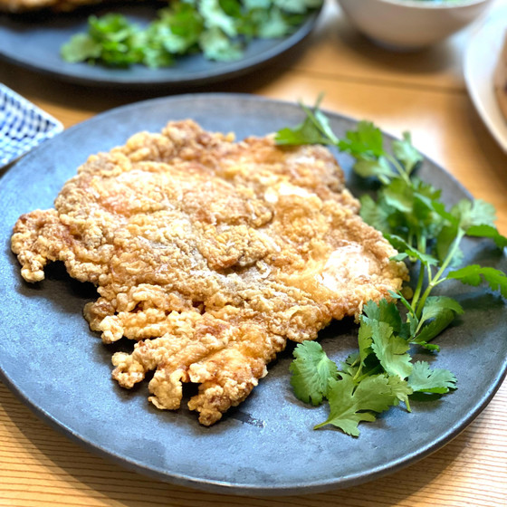 台湾フライドチキン(ダージーパイ)