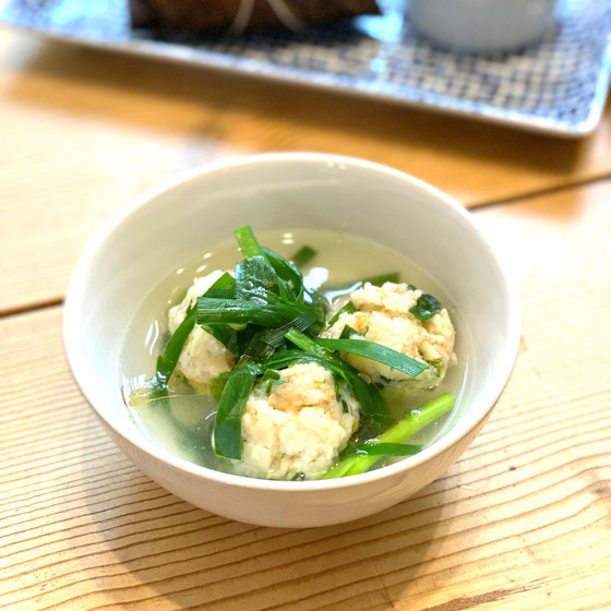 エビニラ団子のスープ