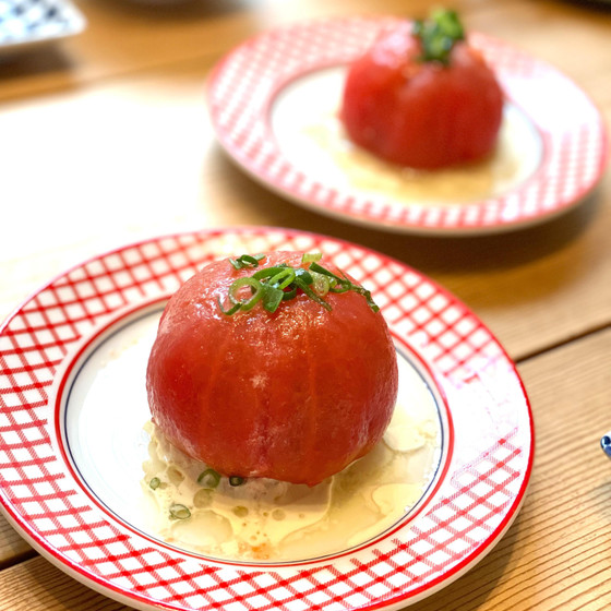 丸ごとトマトのサラダ