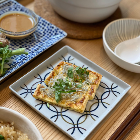 しらすのせ サクサク油揚げ