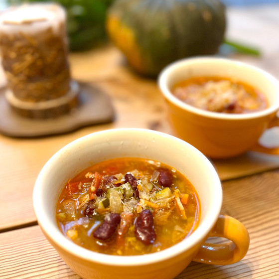 豆と野菜のミネストローネ