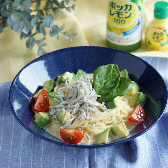 しらすとアボカドのクリーミー冷製パスタ