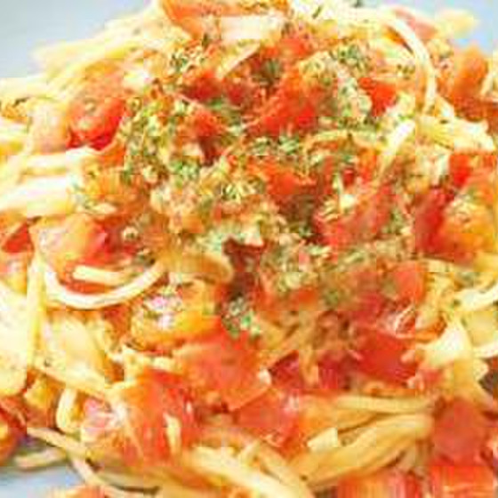 ツナとトマトのパスタ