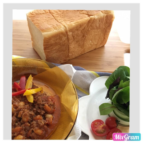 そのままでも焼いても絶品！リッチ・食パン１斤お持ち帰り！