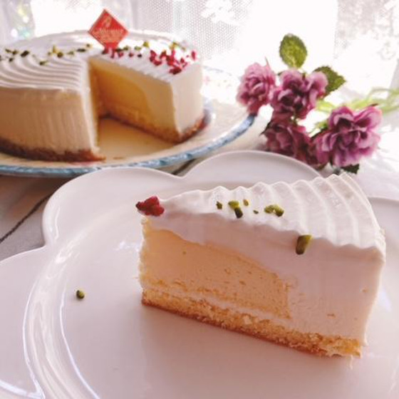 レアーとスフレのチーズケーキ