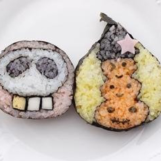 初めてでも楽しめる３連カボチャとガイコツさんのデコ巻き寿司