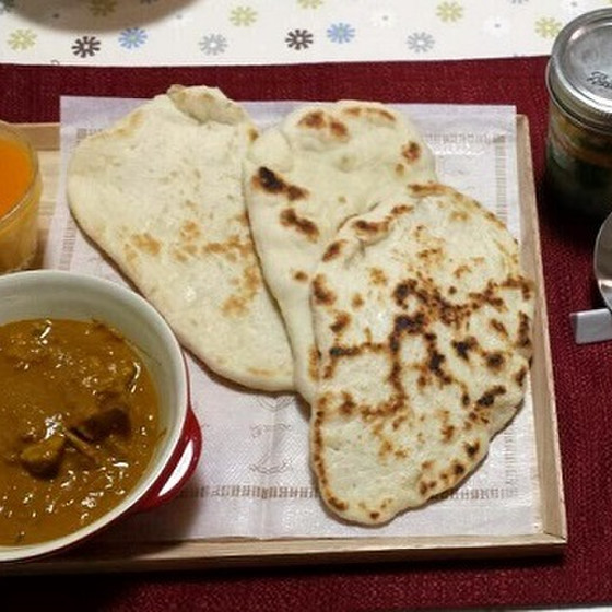 手作りナンとチキンバターカレー