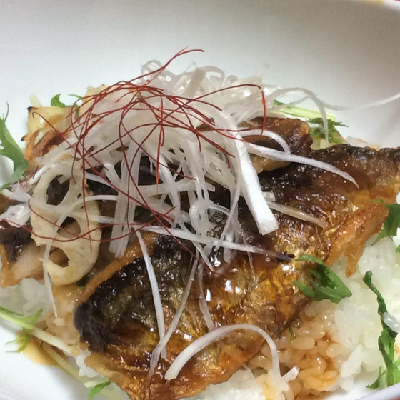 秋のバランス和献立　さんまの蒲焼丼とけんちん汁