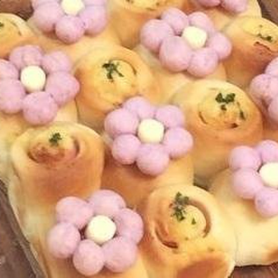 お花のちぎりパン＆カスタードベリー