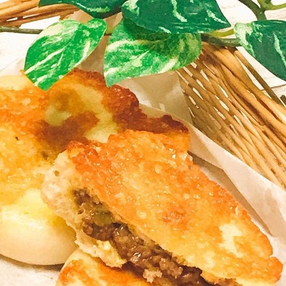 カリッとチーズ包みカレーナン＆ 紅茶とオレンジのスィーツパン