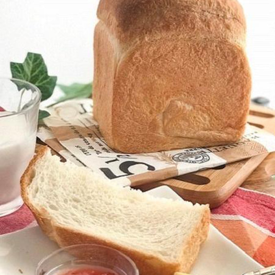 新パンBasicコース　クリームパンと１斤山食パン