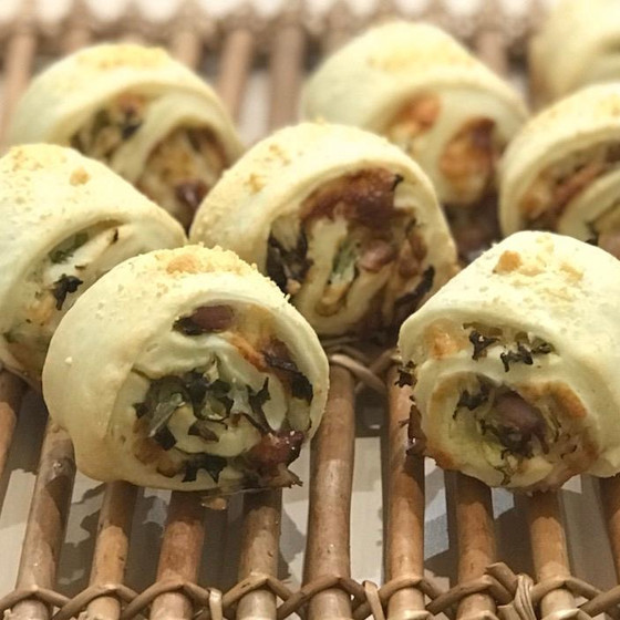 ラップス風ベーコンレタスロール&ふわふわ苺ホイップサンド