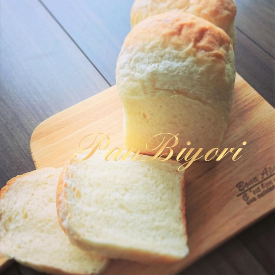 もっちり湯種食パン♪(１０月の月替わりメニューです。）