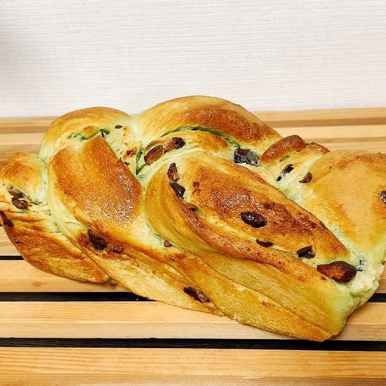 上級レベル　抹茶ブレッド