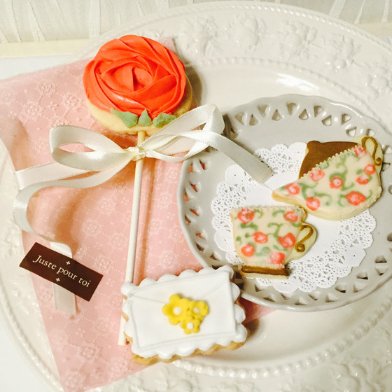 薔薇モチーフ　母の日アイシングクッキーレッスン