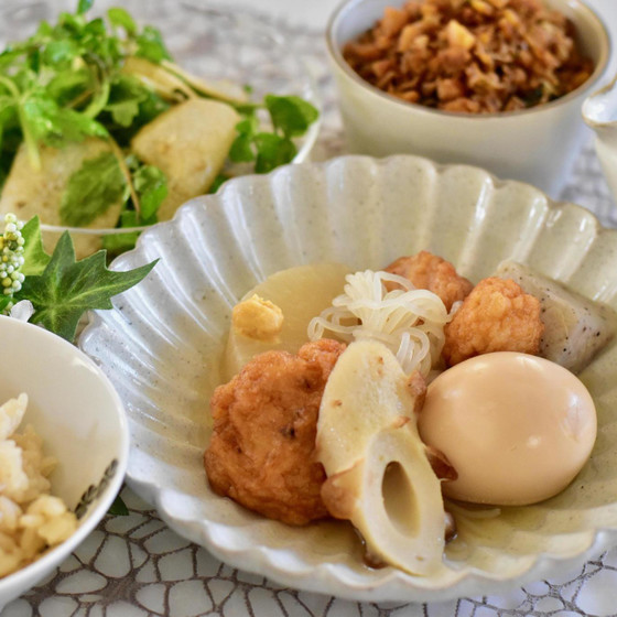 簡単だから何度でも　おでん、茶飯、大豆とじゃこの炊き合わせ等