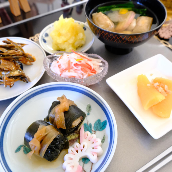 【簡単だから何度でも】お正月料理その②　お雑煮、数の子、田作り、昆布巻き、りんごきんとん、紅白なます