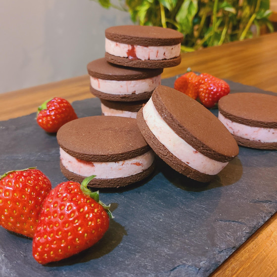 Vegan&Glutenfree「いちごバターサンドショコラクッキー」