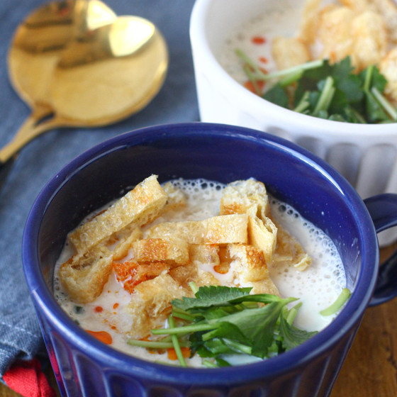 大豆でつくる　自家製豆乳/自家製おから　など