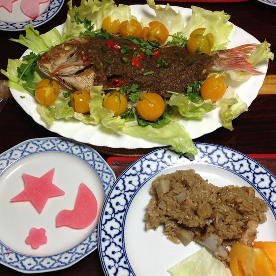 子連れでタイ料理入門♪揚げ魚のスパイシーソース＆里芋炊込ご飯