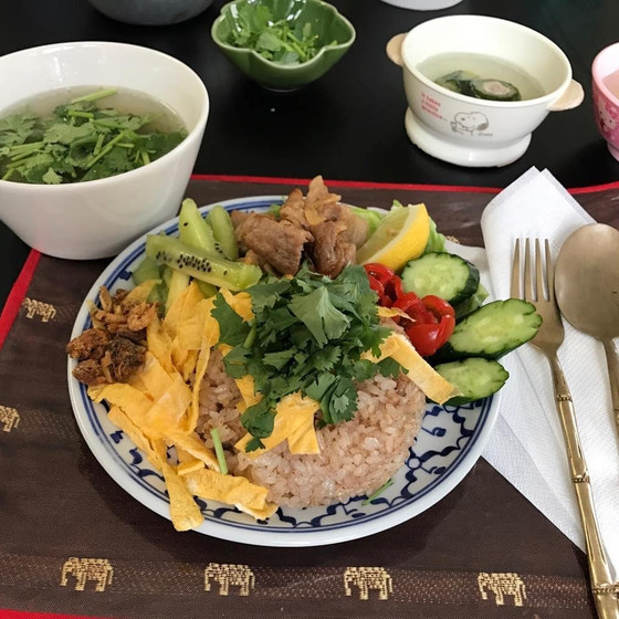 子連れでタイ料理！キュウリの肉詰めスープ＆ガピチャーハン
