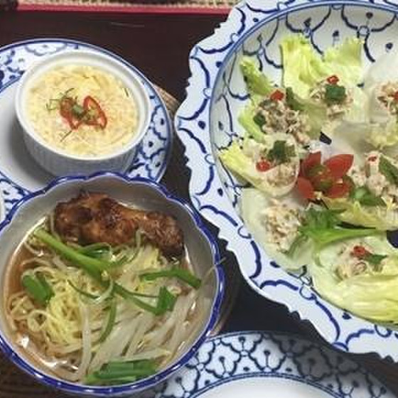 タイのランチメニュー 鯵のサラダ＆タイ風ラーメン＆茶碗蒸し