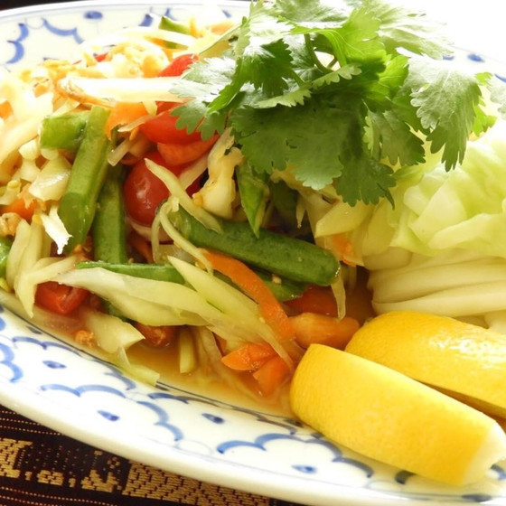 子連れでタイ料理♪ソムタム＆鶏肉のカシューナッツ炒め