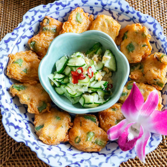タイ料理入門！ペーストで作る簡単グリーンカレー＆薩摩揚げ
