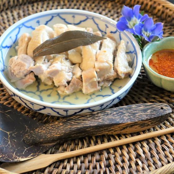 ご飯がススム！鶏肉のナムプラー煮込み＆粒コショウ炒め