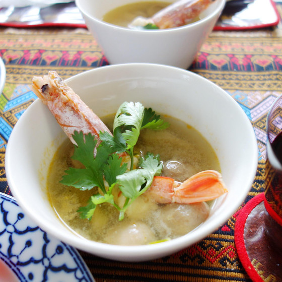 【ハーブ付き】タイ料理入門！トムヤムクン＆豚肉のチャーハン