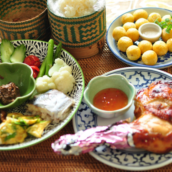 タイ料理入門☆タイのローストチキン＆海老の旨みたっぷりのディップ