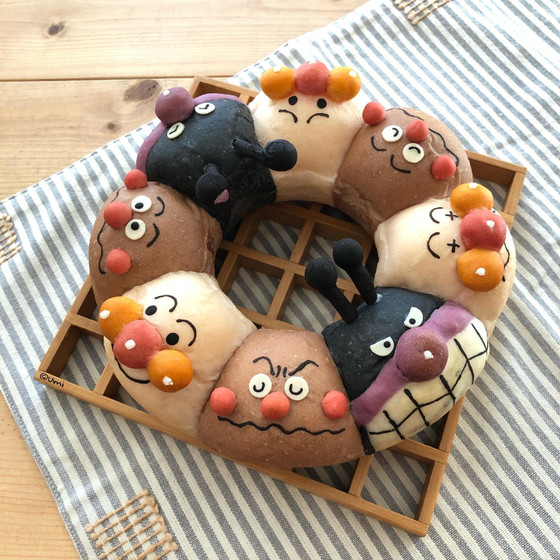 エンゼル型のちぎりパン